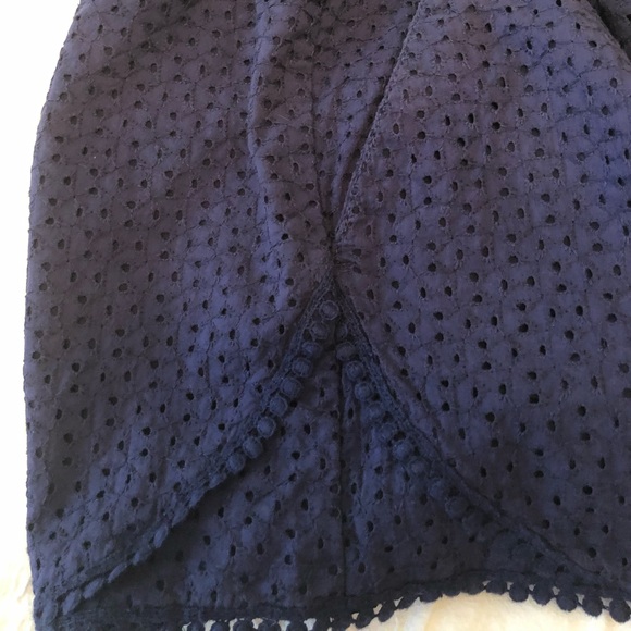 girls CAT & JACK (target) navy lace shorts - Picture 4 of 5